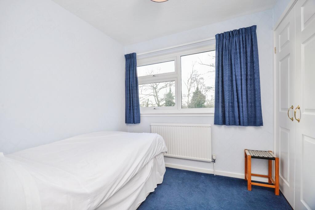 4 bed Semi-Detached