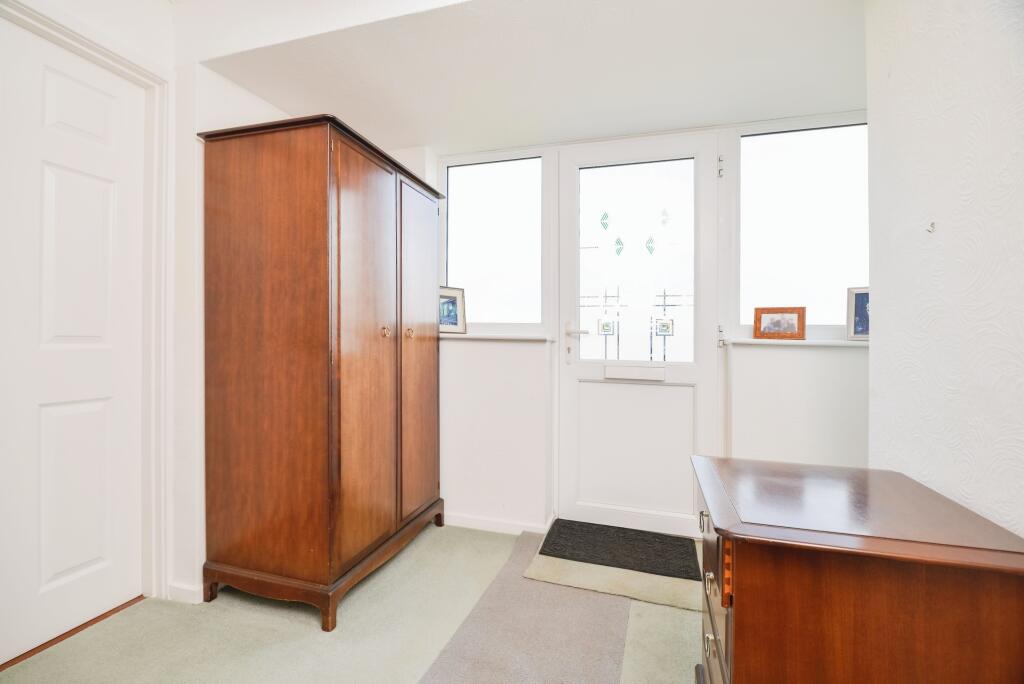 4 bed Semi-Detached