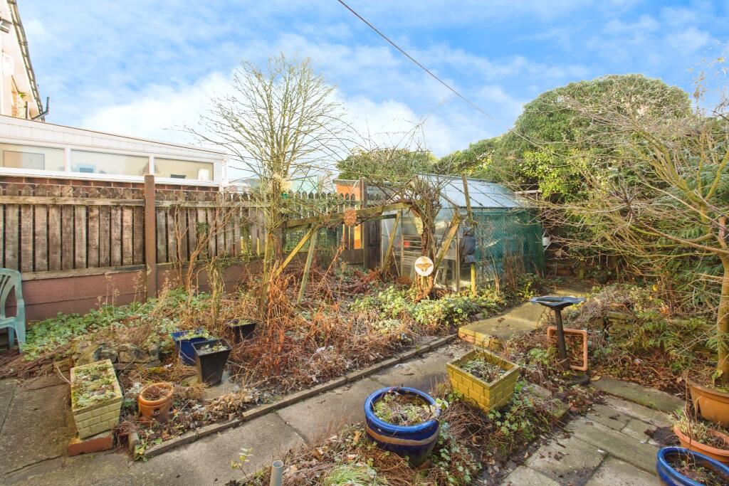 2 bed End of Terrace