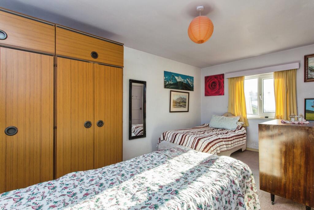 2 bed End of Terrace