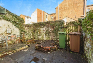 3 bed Terraced