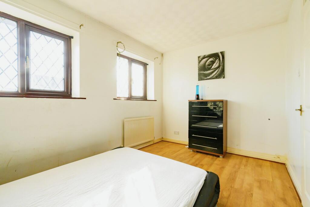 2 bed Semi-Detached