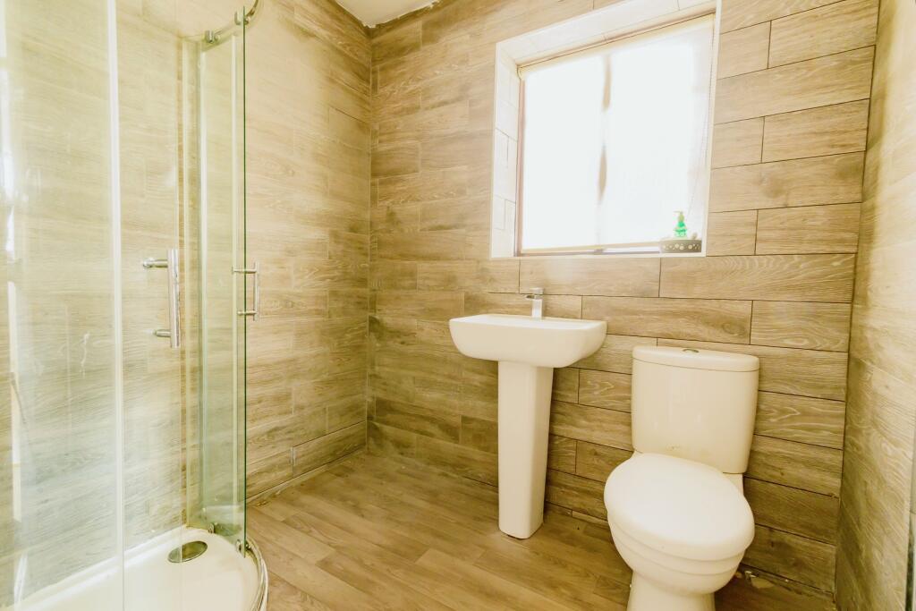 2 bed Semi-Detached