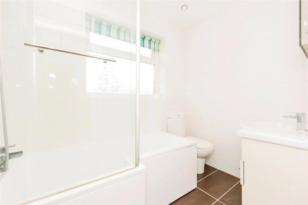 4 bed Semi-Detached