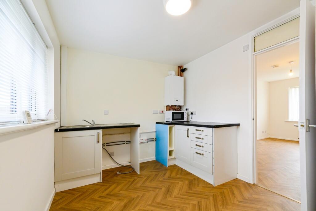 1 bed Maisonette