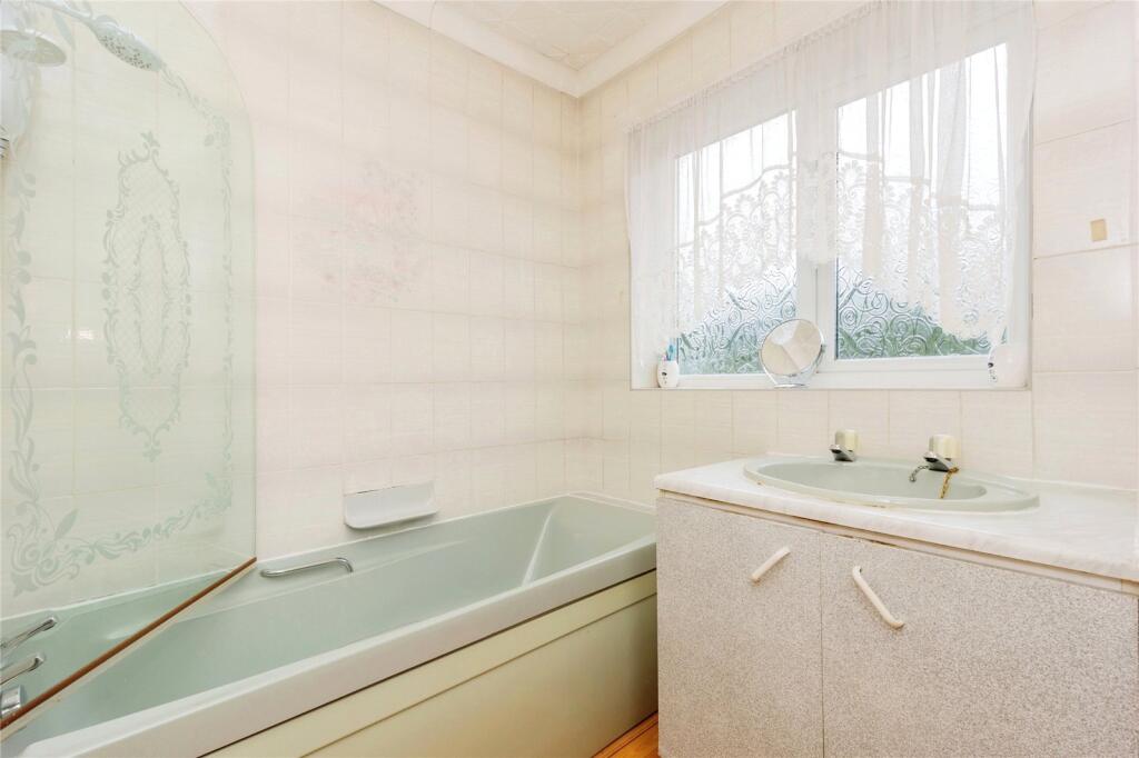 3 bed Semi-Detached