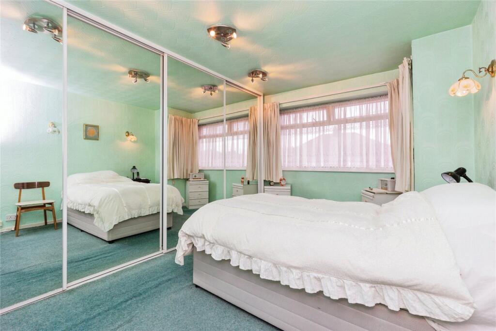 3 bed Semi-Detached