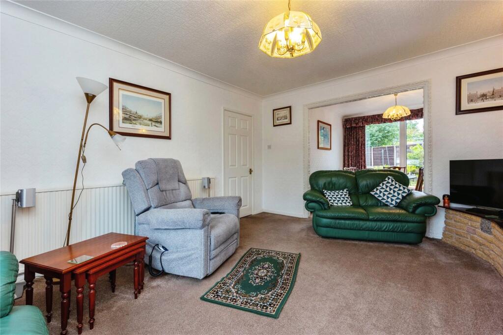 3 bed Semi-Detached