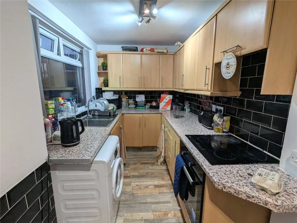 5 bed House