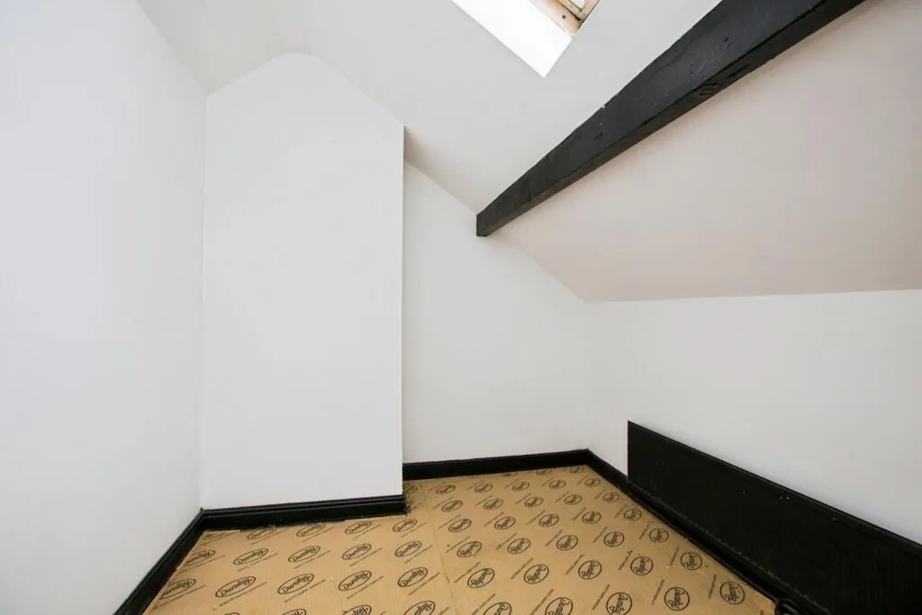 3 bed End of Terrace