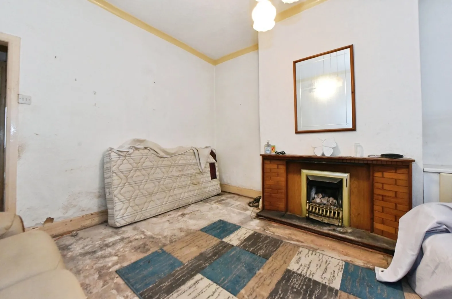2 bed House