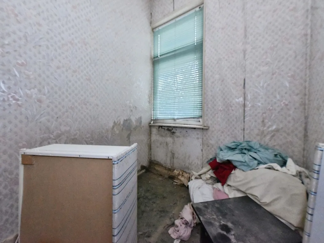 2 bed House