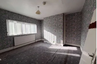 3 bed Terraced