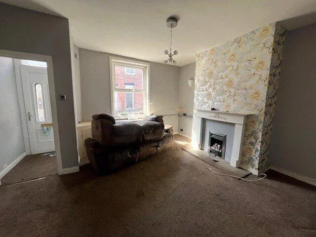 3 bed Terraced