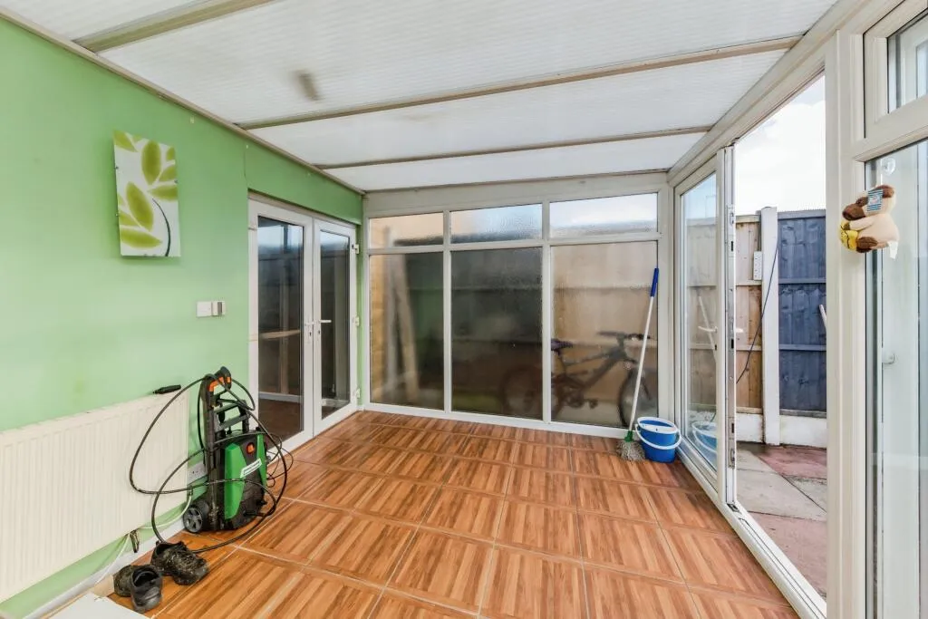4 bed Terraced