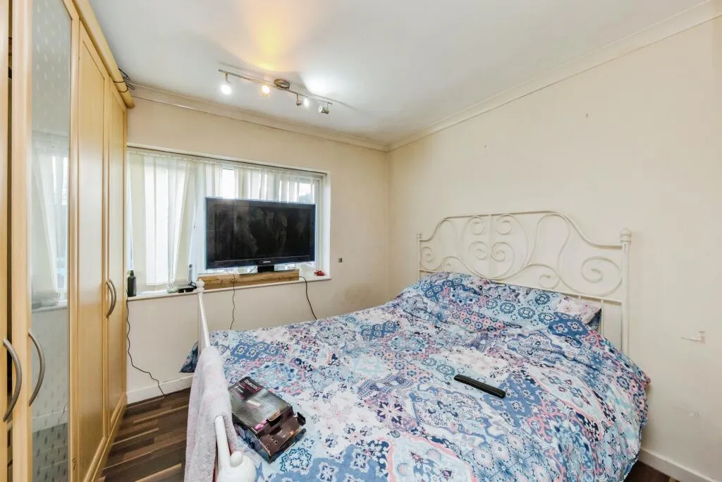 4 bed Terraced