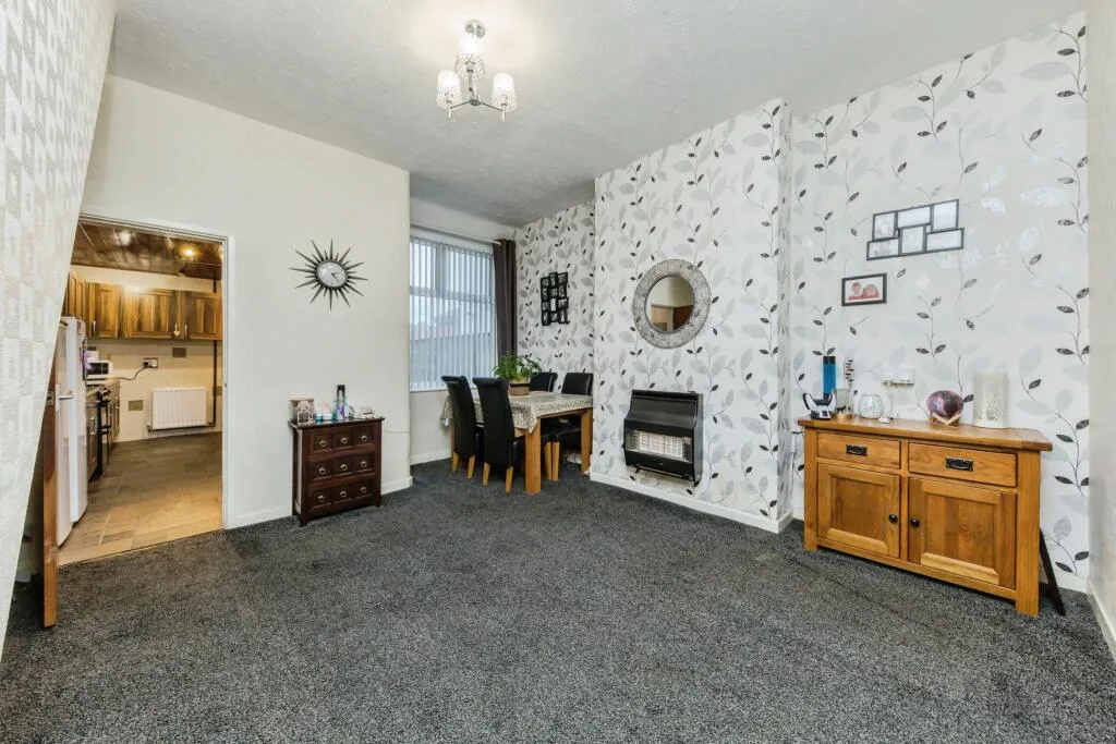 3 bed Terraced