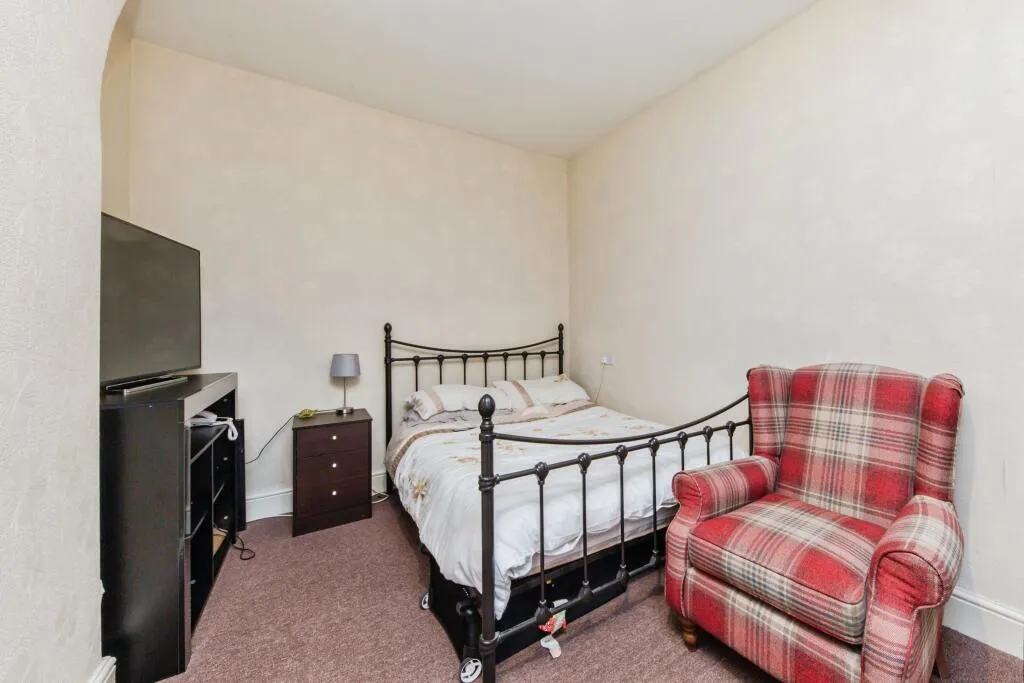 3 bed Terraced
