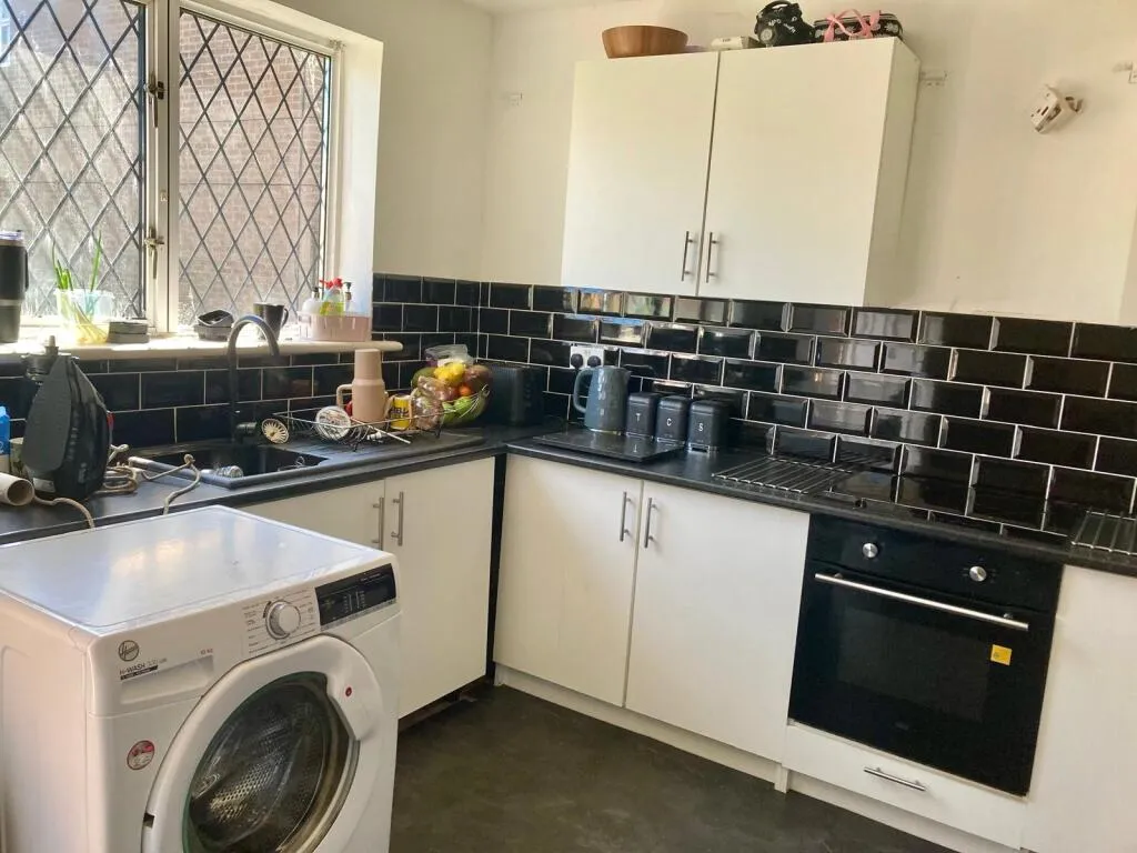 4 bed Terraced