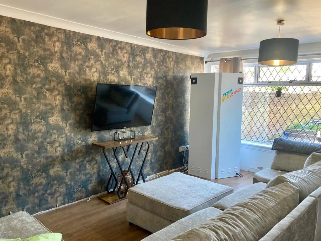 4 bed Terraced