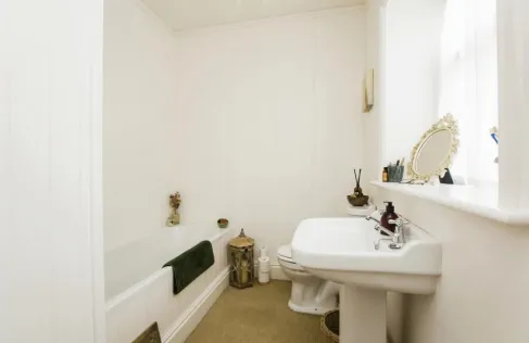 3 bed Cottage