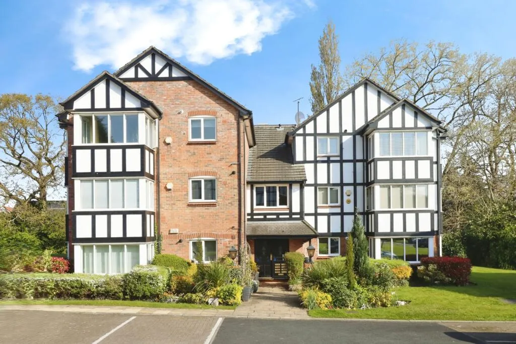 2 bed Block of Apartments
