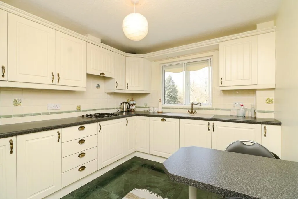 2 bed Block of Apartments