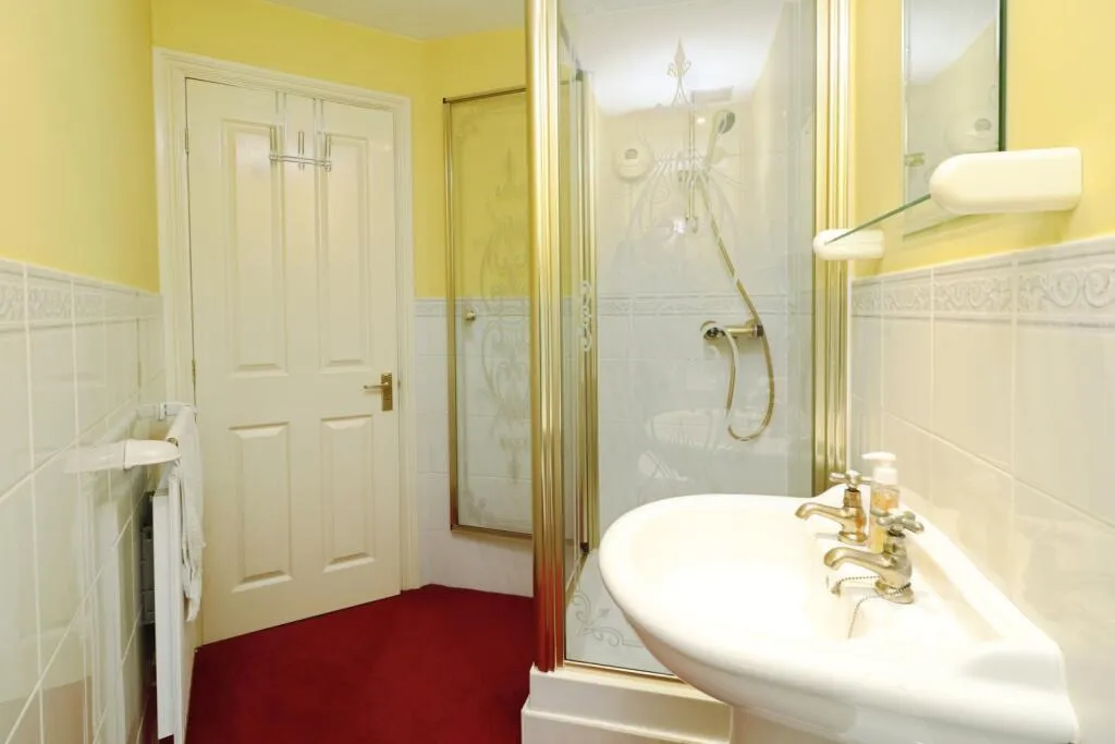 2 bed Block of Apartments