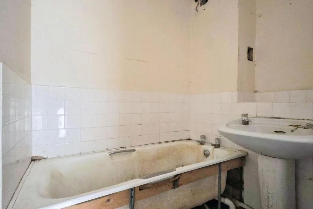 1 bed Ground Flat