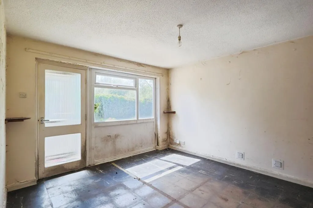 1 bed Ground Flat