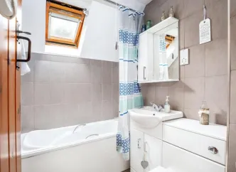 2 bed Semi-Detached