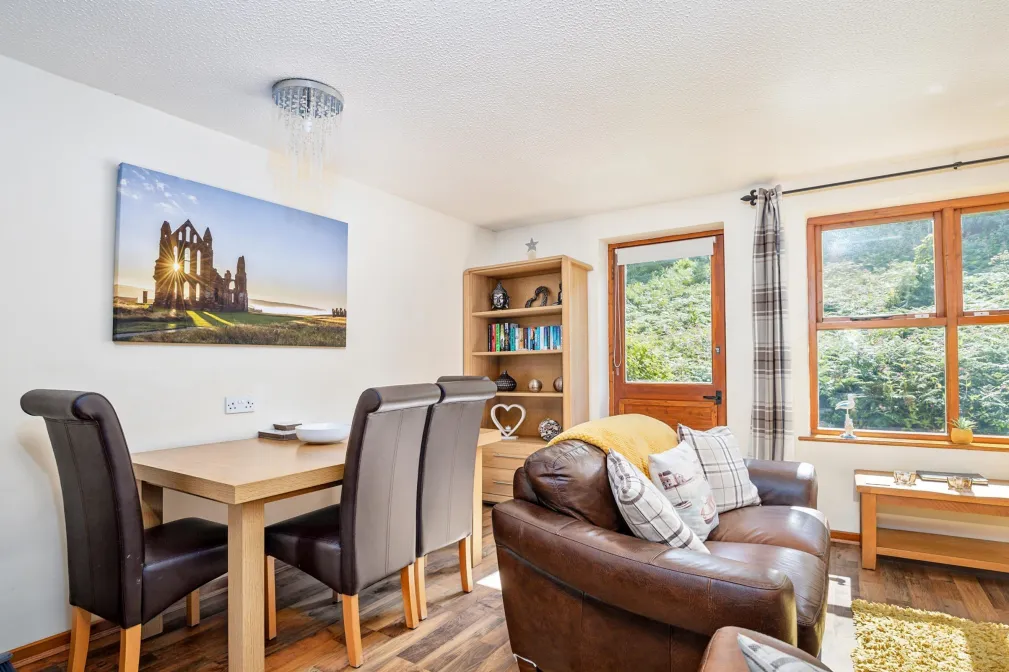 2 bed Semi-Detached