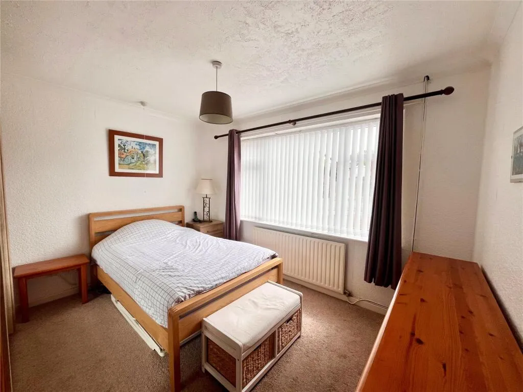 2 bed Semi-Detached Bungalow