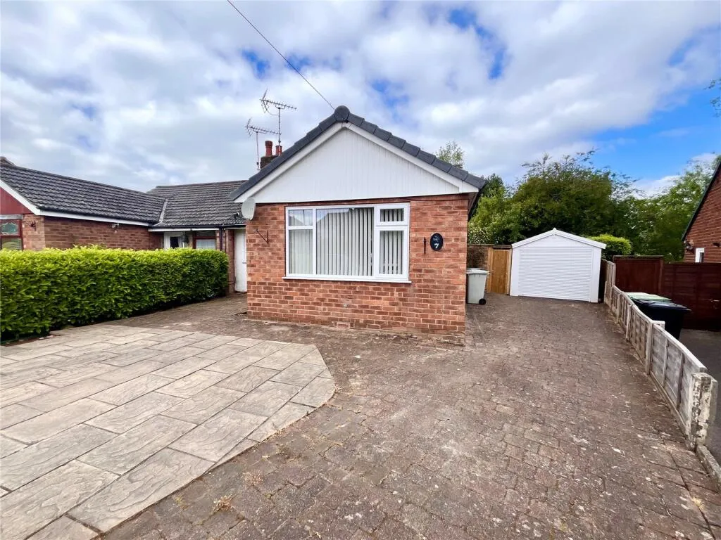 2 bed Semi-Detached Bungalow