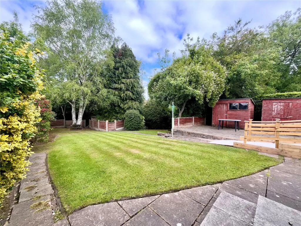 2 bed Semi-Detached Bungalow