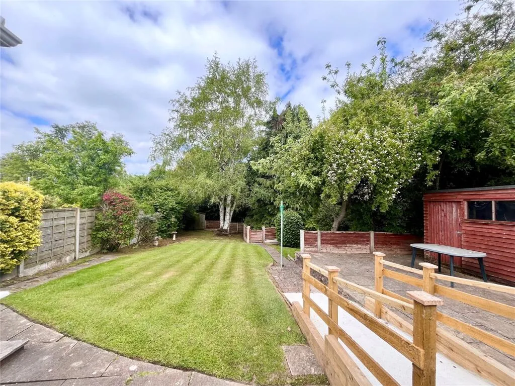 2 bed Semi-Detached Bungalow