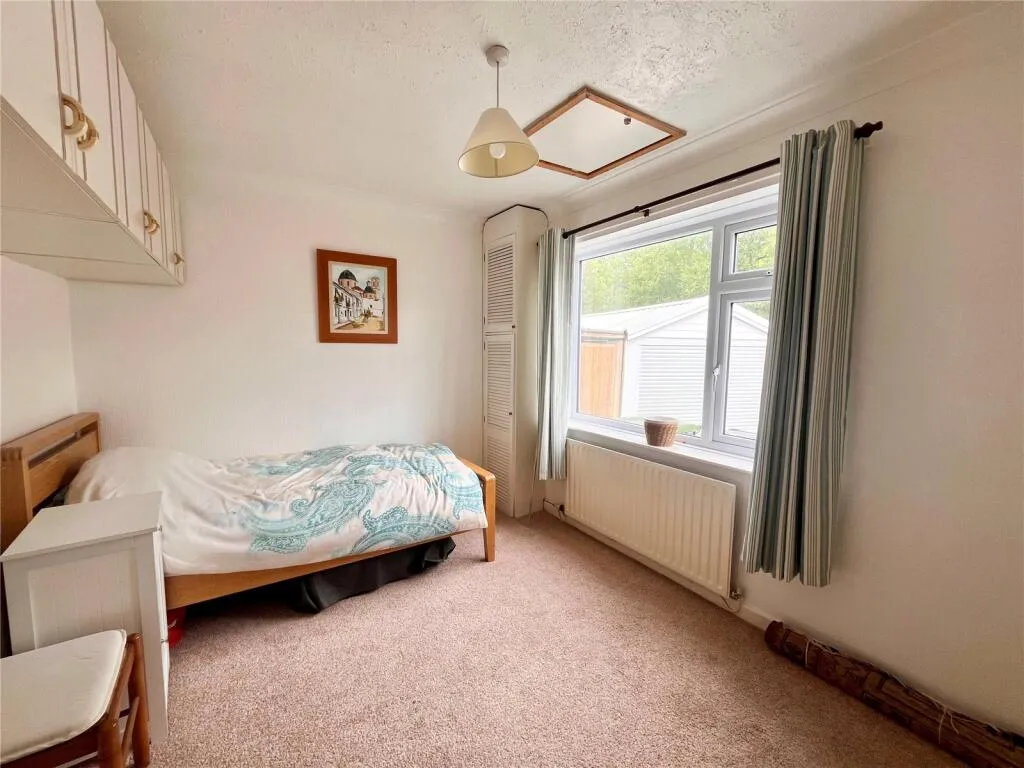 2 bed Semi-Detached Bungalow