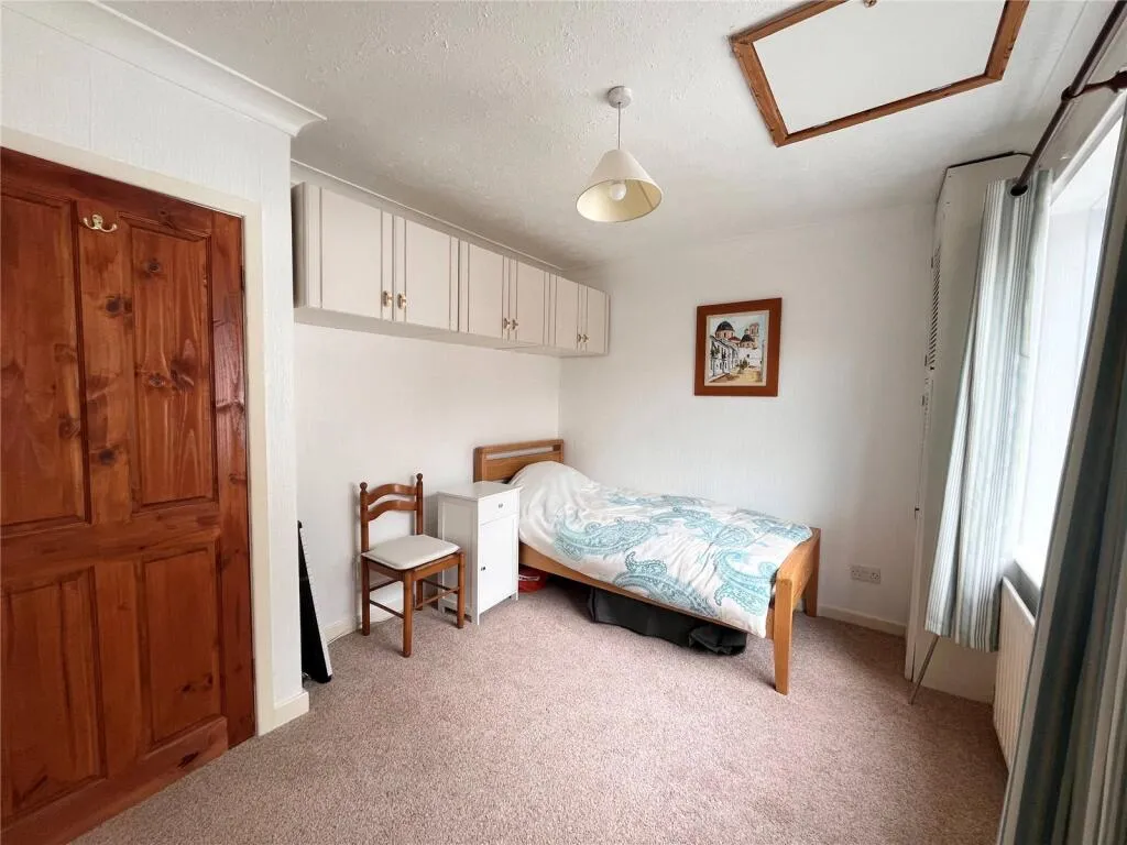 2 bed Semi-Detached Bungalow