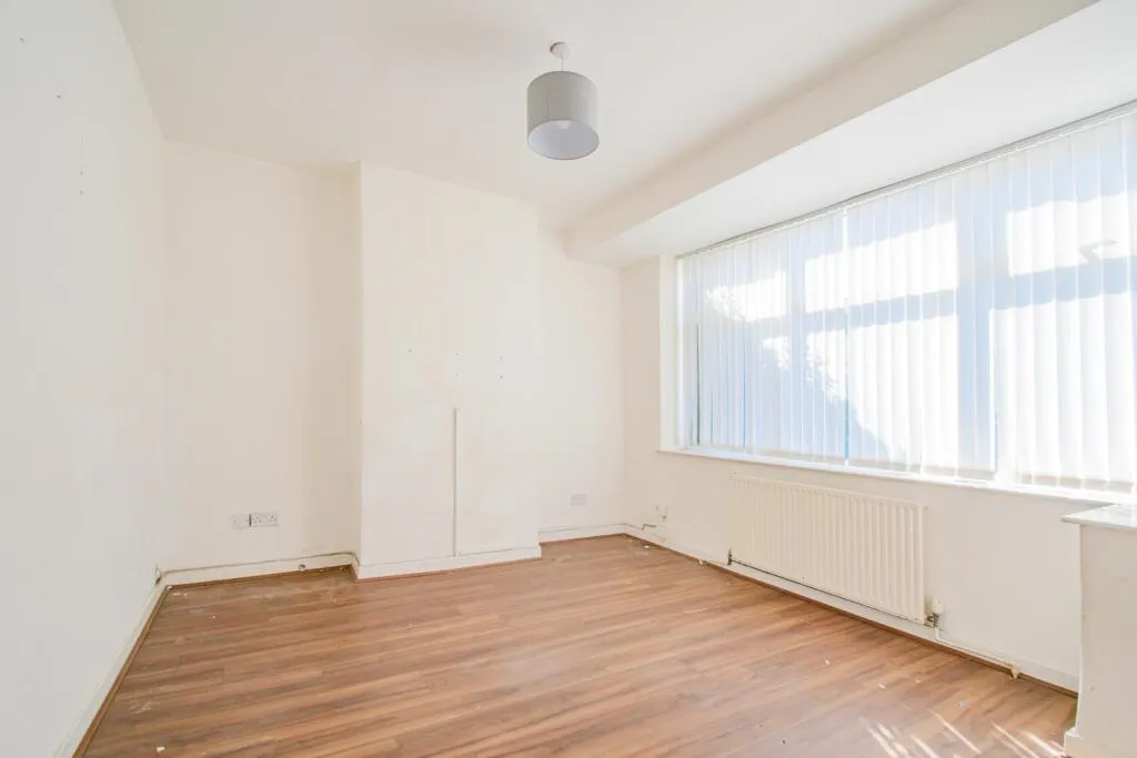 3 bed Semi-Detached