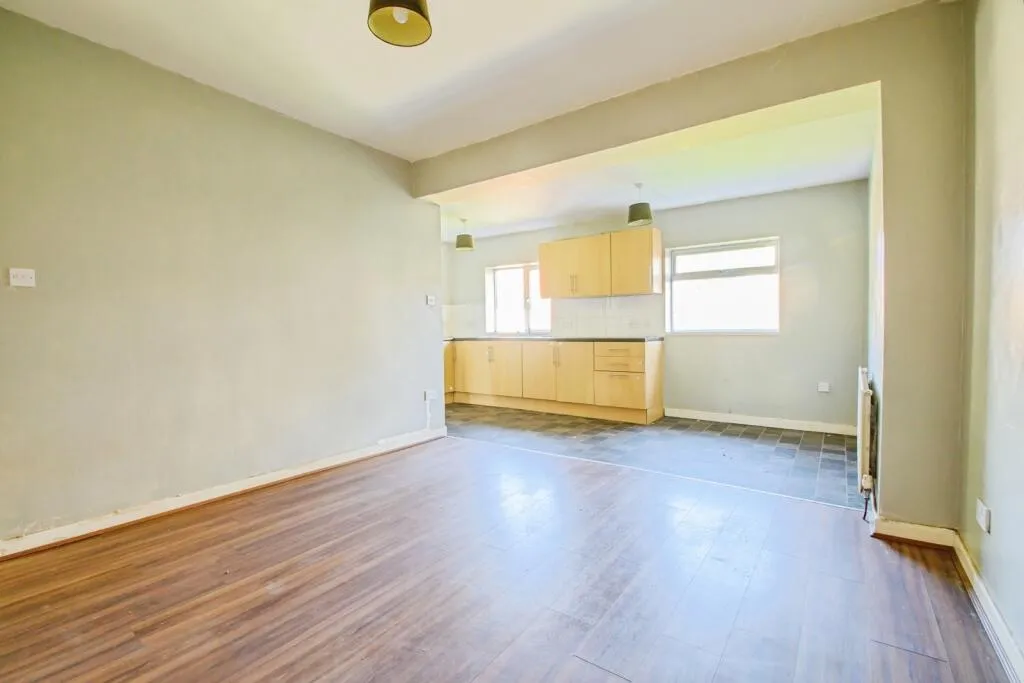 3 bed Semi-Detached