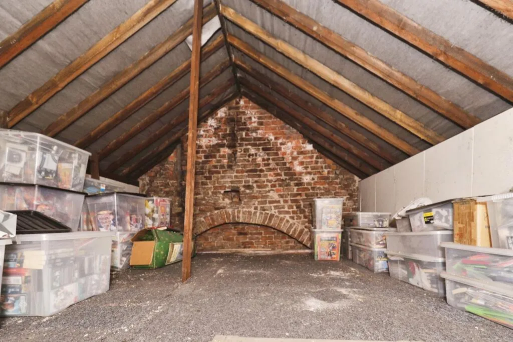 3 bed Terraced