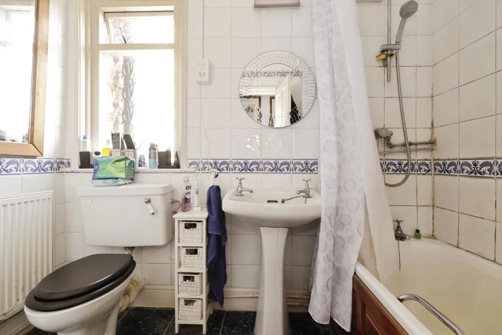 3 bed Terraced