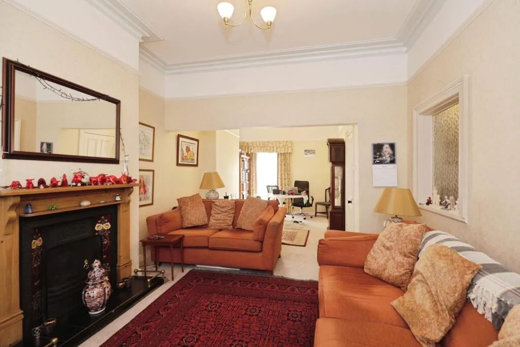 3 bed Terraced