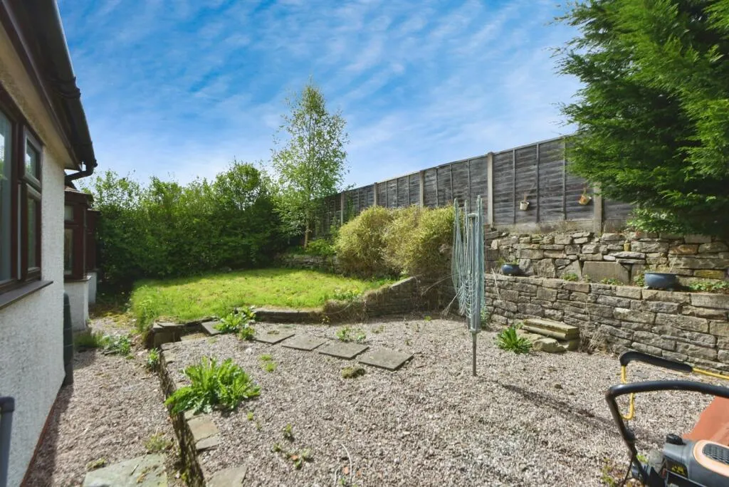 3 bed Semi-Detached Bungalow