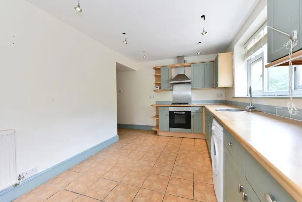 3 bed Semi-Detached Bungalow
