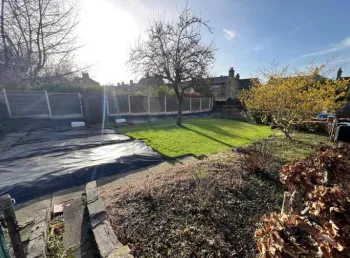 2 bed Land