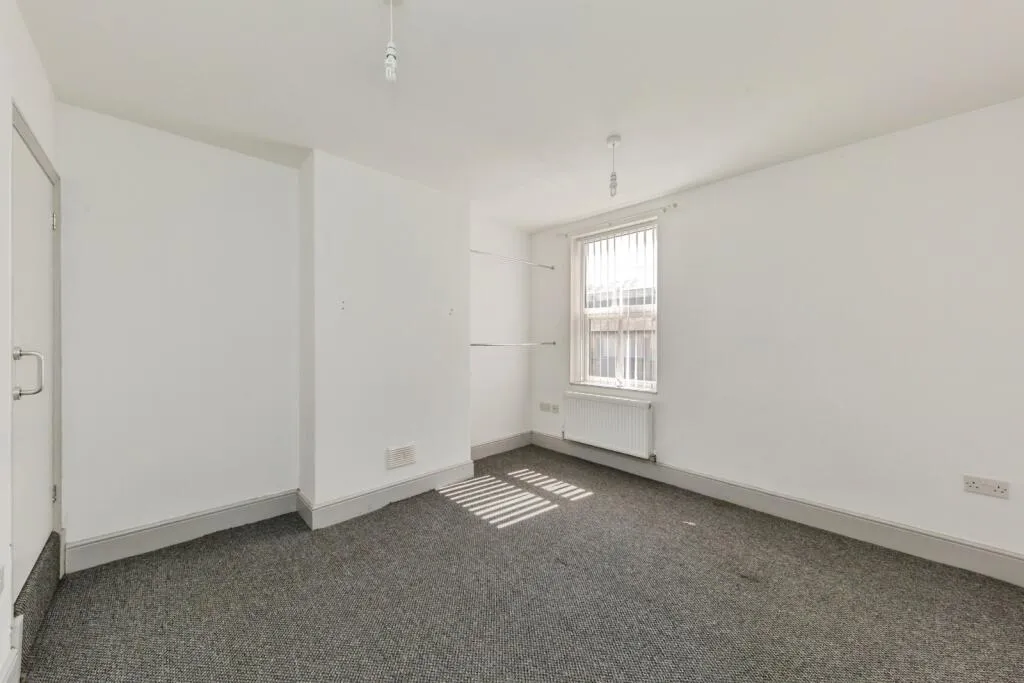 2 bed Terraced