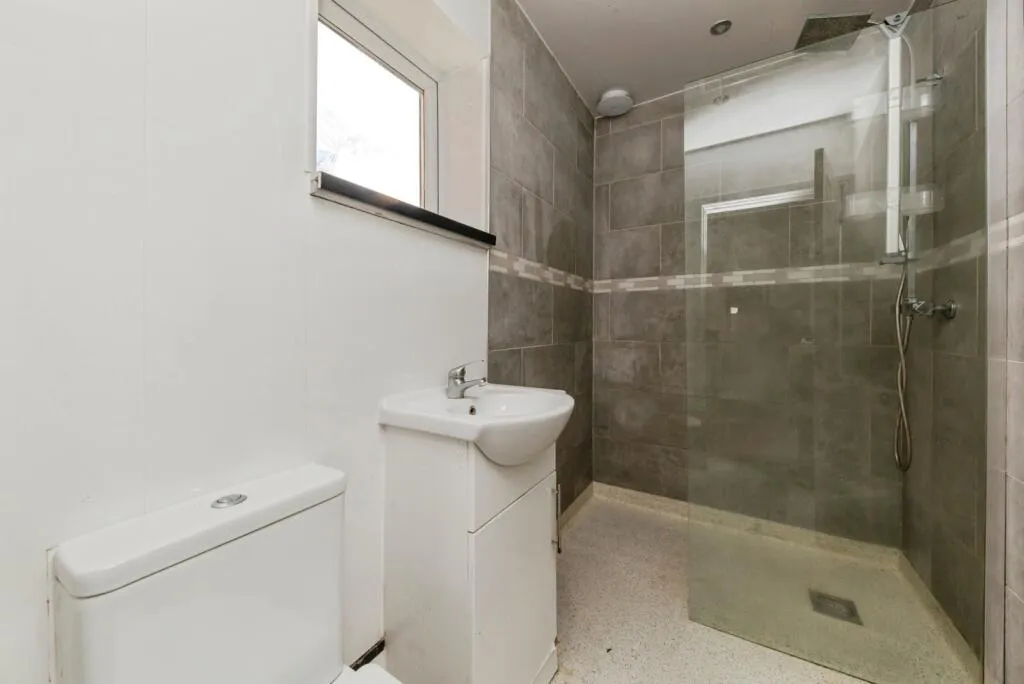 2 bed Terraced