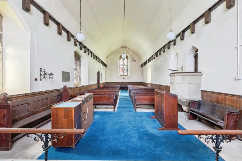 3 bed Land