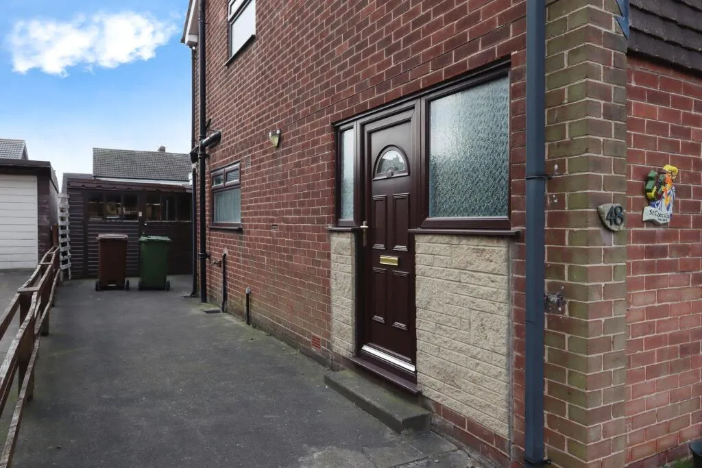 3 bed Semi-Detached